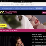 Become Lorasinclare.modelcentro.com Member